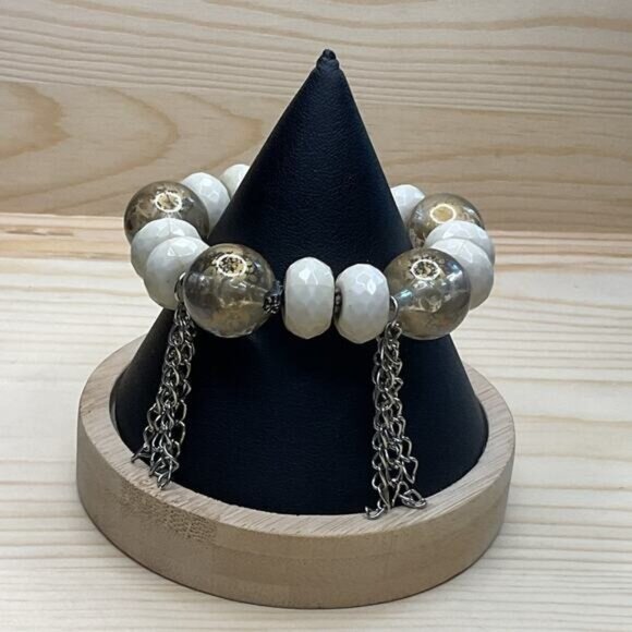 Beaded Chain Bracelet With White & Gold Round Beads - Picture 1 of 5